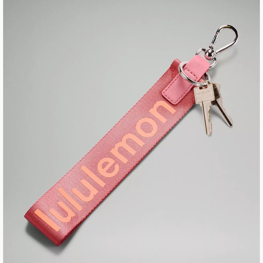 lululemon never lost keychain